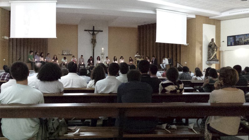 La Vigilia de la Tierra reunió anoche a más de 270 jóvenes de la diócesis en la Iglesia de Portaceli