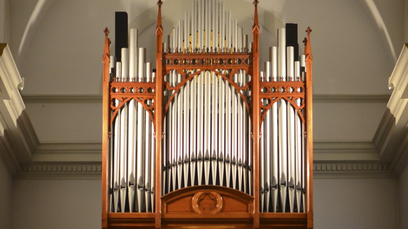 La parroquia de Santiago el Mayor estrena órgano de tubos