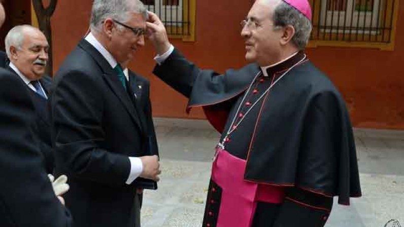 Antonio García pregonó las Glorias de María en la Catedral