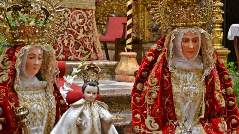 Procesión extraordinaria de la Señora Santa Ana por el Año Jubilar de la parroquia trianera