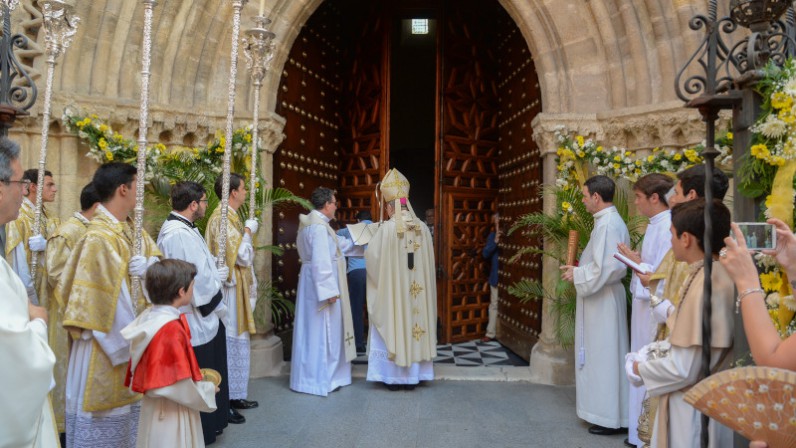 El Arzobispo inauguró el Año Jubilar de Santa Ana