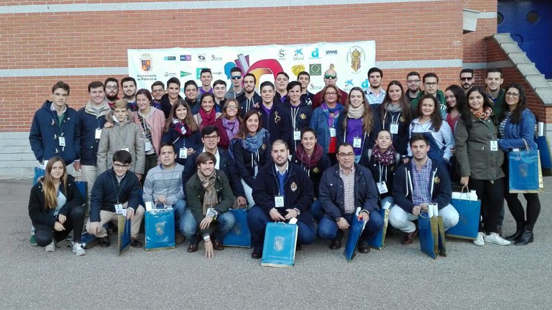 Más de medio centenar de jóvenes de Sevilla han participado en el IV Encuentro Nacional de Juventud Cofrade