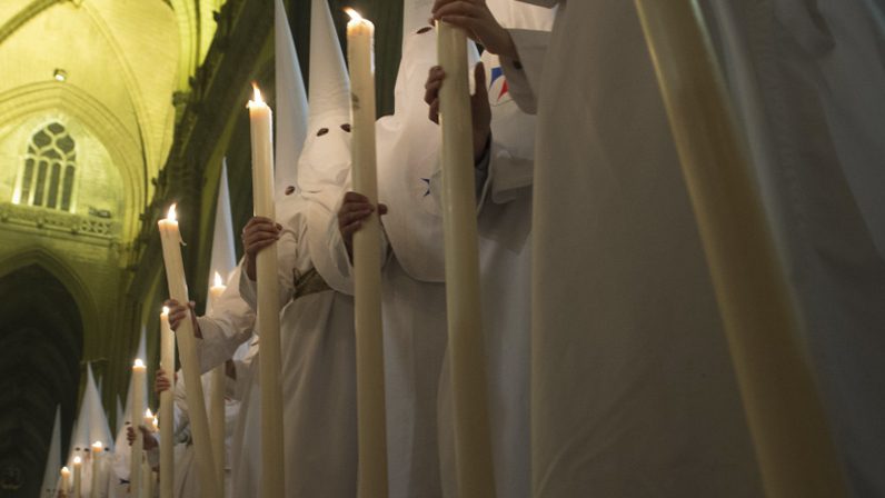 Monseñor Asenjo anuncia suspensión de las estaciones penitenciales de la Semana Santa 2020