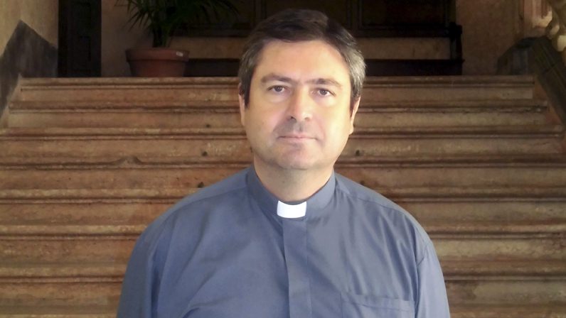 Carlos Coloma, Vicario Episcopal para la Vida Consagrada: “El Señor tiene capacidad para seguir enamorando”