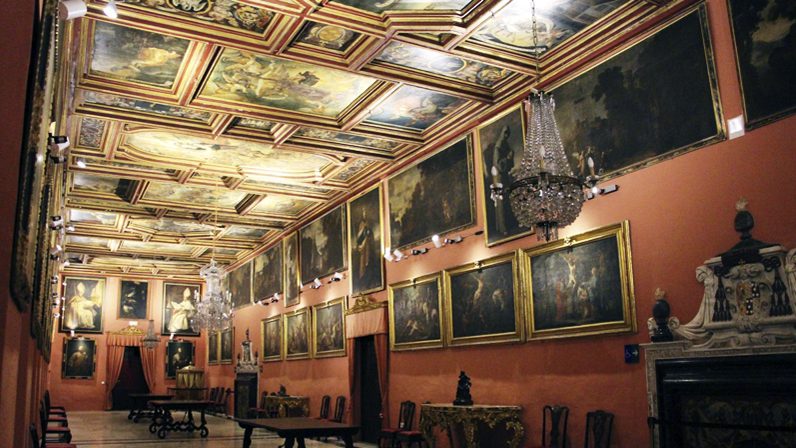 Magnífica acogida al programa de visitas culturales al Palacio Arzobispal de Sevilla
