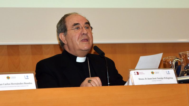 Mons. Asenjo: “el cristianismo es más renovador y progresista de lo que señalan con machacona insistencia los terminales de la cultura secularizada”