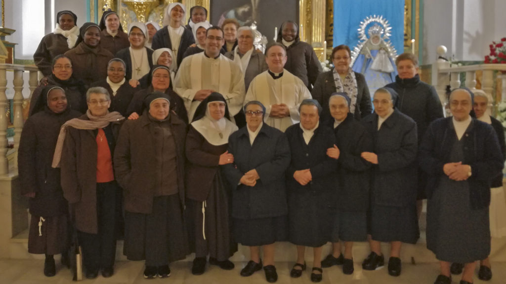 Encuentro de la vida consagrada en la Misión Popular de Santiago