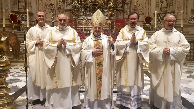 La Archidiócesis celebra la ordenación de dos diáconos permanentes