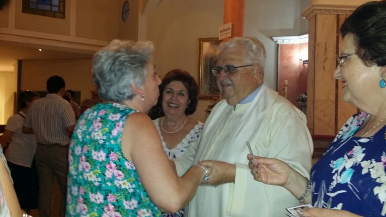 Homenaje al sacerdote Alberto Pardo