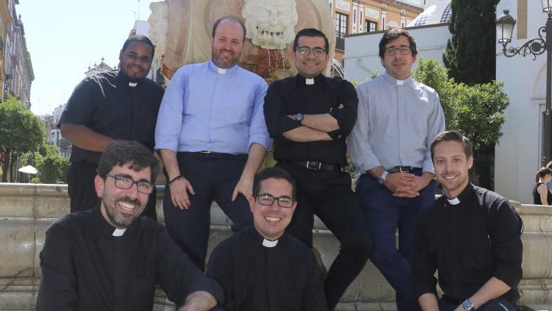 La Archidiócesis celebra mañana la ordenación de siete nuevos sacerdotes