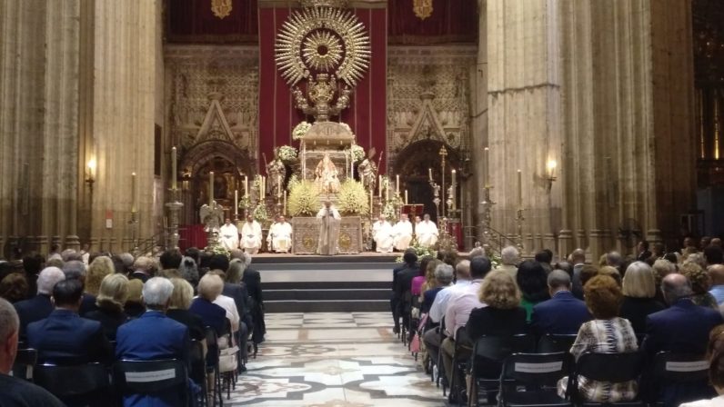 Mons. Gómez por la fiesta de la Asunción: “que la Virgen nos libere de la tibieza, la mentira y la desesperanza”