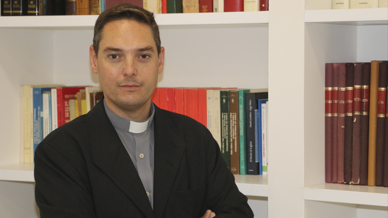 El sacerdote Antonio Mellet se incorpora como oficial a la Congregación para el Clero