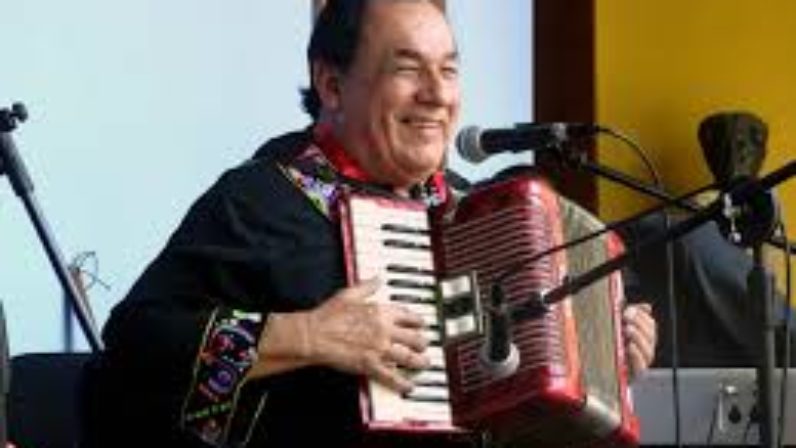 Concierto de Carlos Mejía Godoy a beneficio de la comunidad nicaragüense en Sevilla