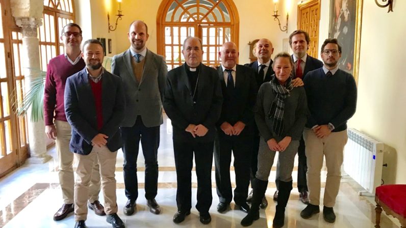 El Arzobispo de Sevilla muestra su apoyo a la Asociación de Arte Sacro de Sevilla