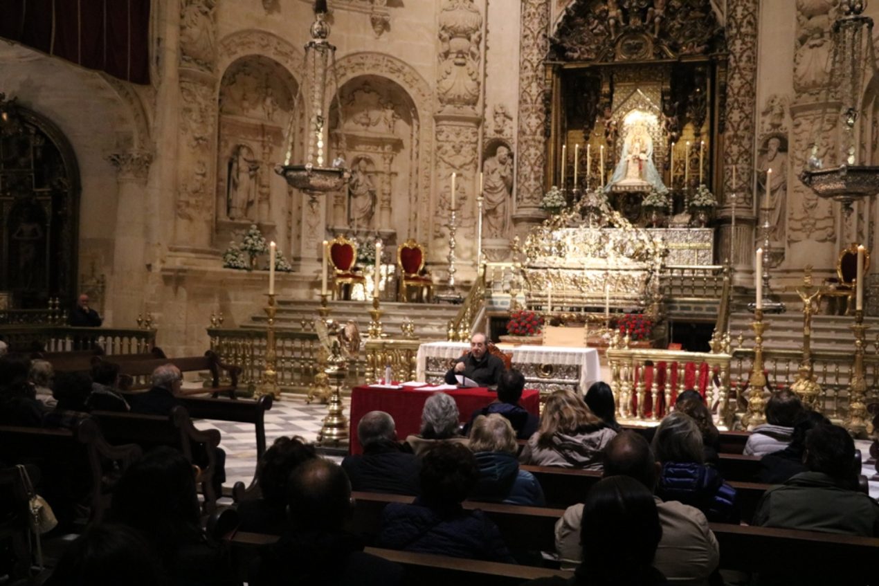 El Arzobispo de Sevilla en la IV Semana de la Familia