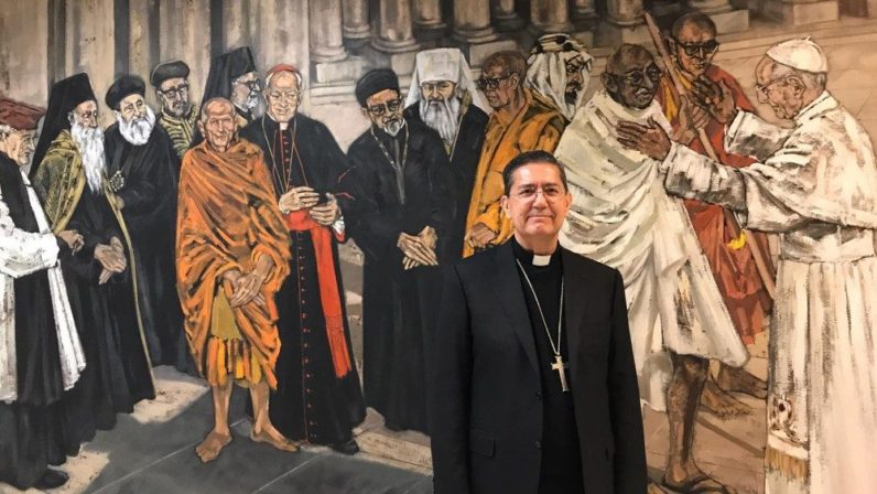 El sevillano Mons. Ayuso Guixot nombrado presidente del dicasterio para el diálogo interreligioso