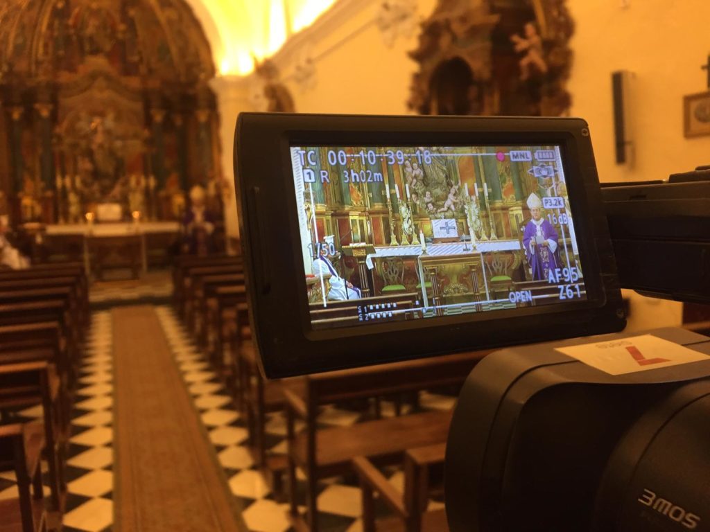 7TV y la web de ABC de Sevilla retransmiten este domingo la misa desde la capilla del Arzobispado
