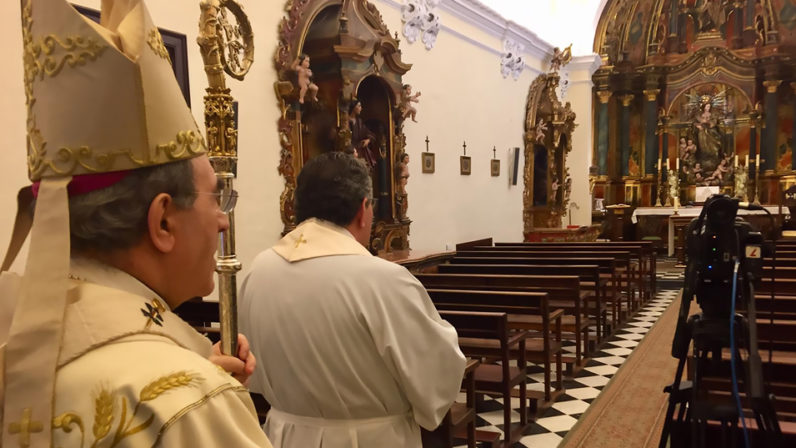 Masivo seguimiento de la Misa en la Archidiócesis de Sevilla a través de televisión e internet