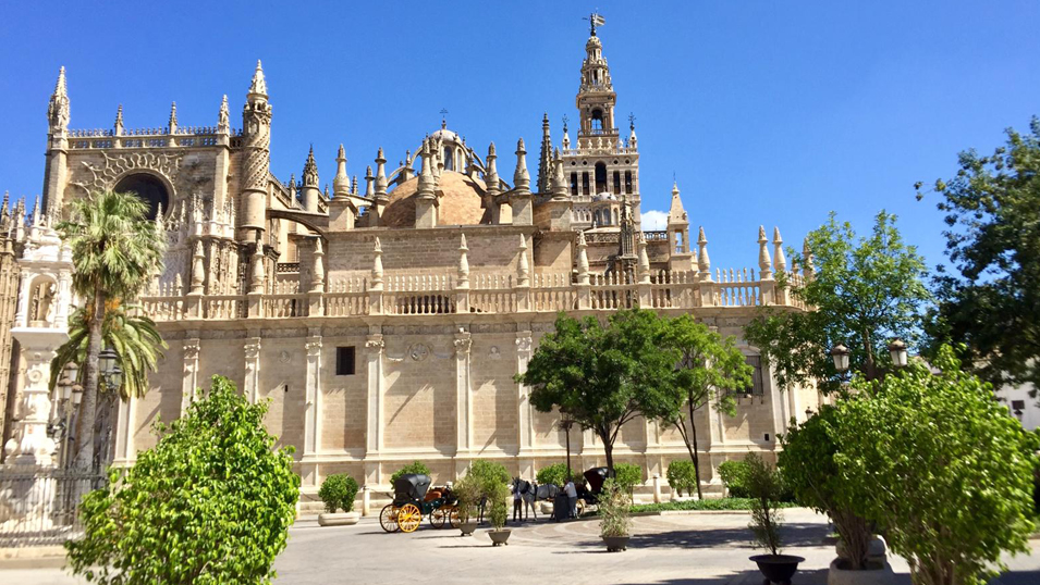 La Catedral de Sevilla mantiene un amplio horario de culto durante el verano
