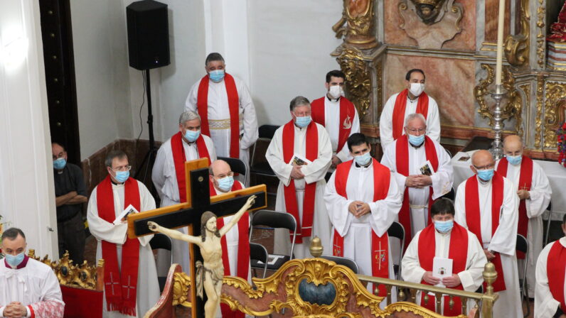 La Archidiócesis de Sevilla arropa a mons. Gómez Sierra en su toma de posesión de la Diócesis de Huelva