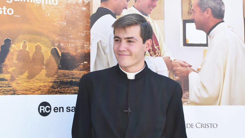El joven sevillano Miguel Herrera hace sus votos como religioso Legionario de Cristo