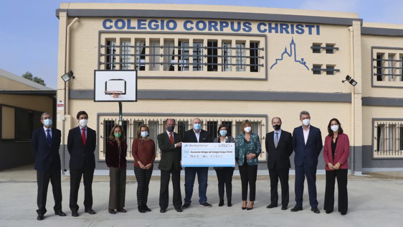 El colegio diocesano Corpus Christi destinará 3.000 euros a becas escolares, gracias a la colaboración de La Caixa y el Club Pineda
