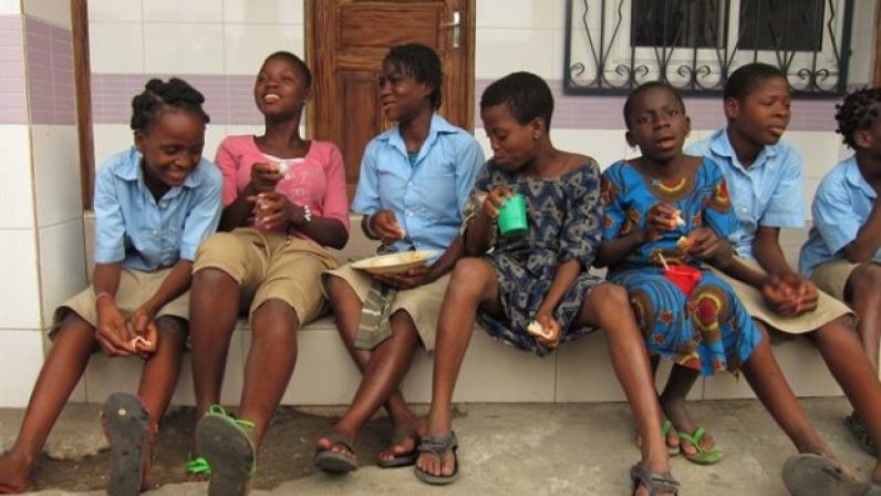 La Parroquia de San Vicente Mártir apuesta por la educación en Benín