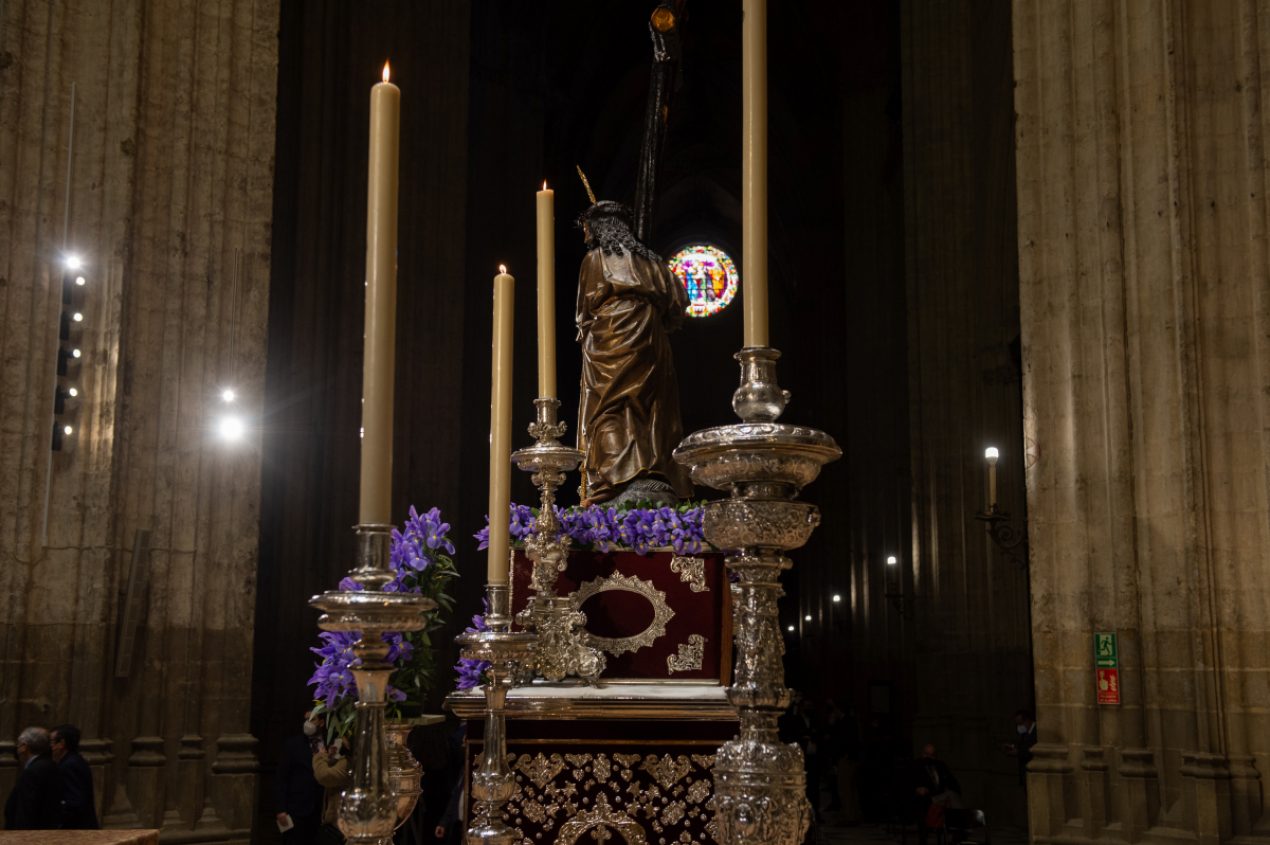 Vía Crucis Penitencial de las Hermandades y Cofradías de Sevilla en la Catedral