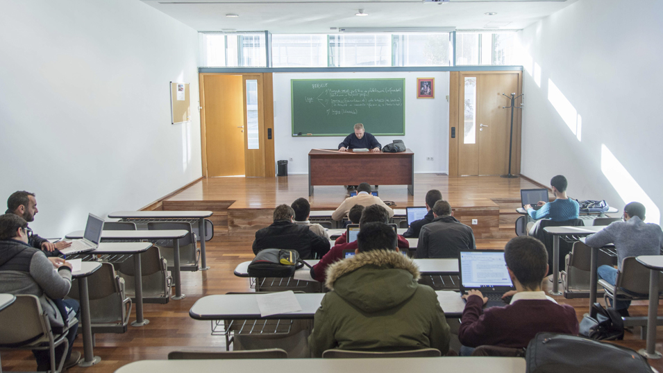 La Facultad de Teología de Sevilla vuelve a las clases presenciales