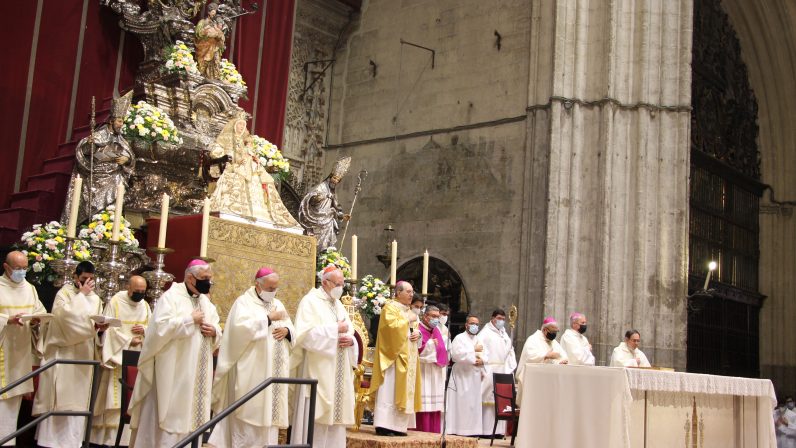 Mons. Asenjo: “Me despido de la Iglesia de Sevilla, a la que quiero seguir sirviendo con el lenguaje discreto de la oración”