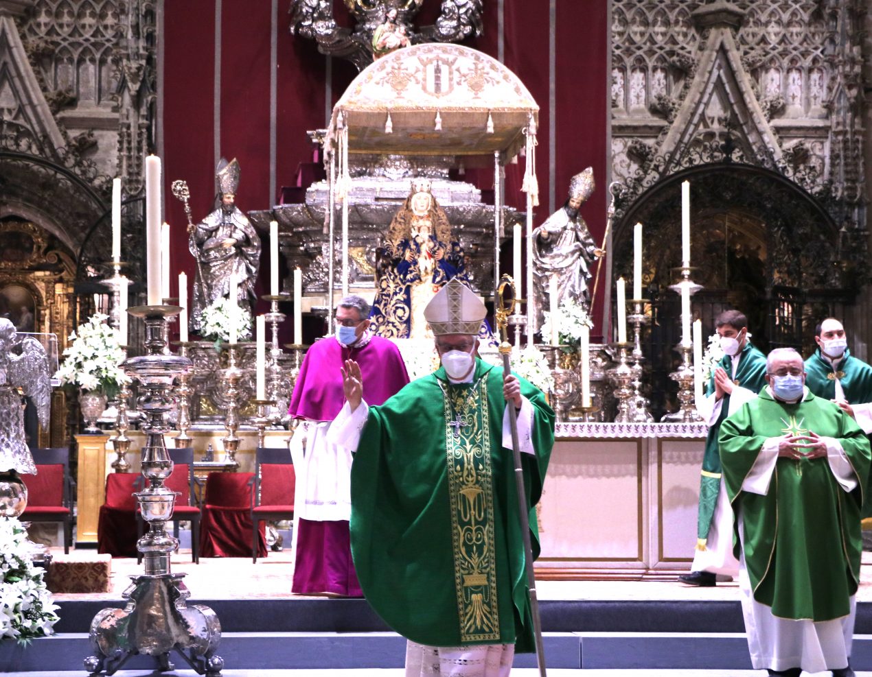 Hasta el sábado 14 de agosto, la Catedral de Sevilla acoge la novena en honor a Nuestra Señora de los Reyes