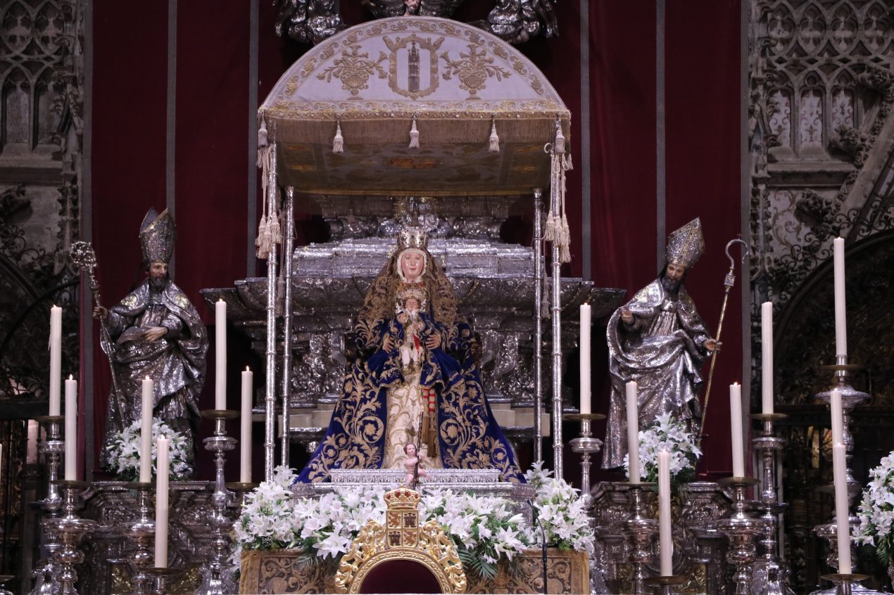 Cultos matinales en honor a Nuestra Señora de los Reyes