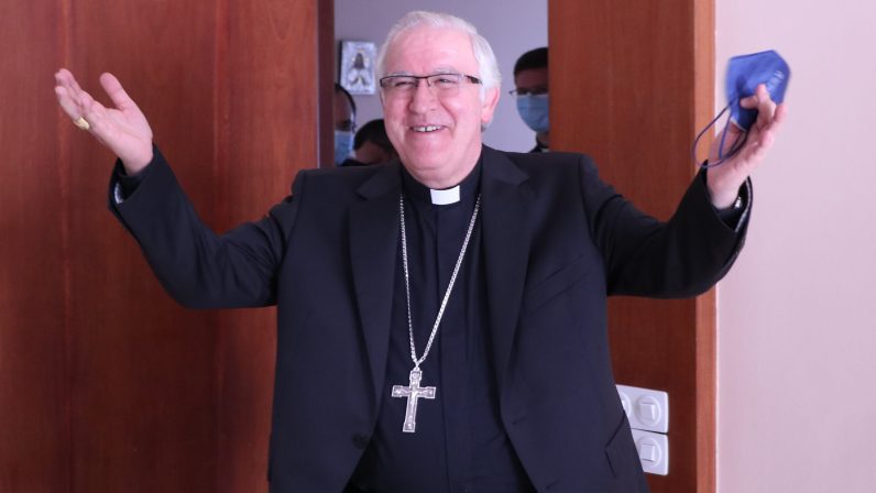 El Arzobispo de Sevilla, monseñor Saiz Meneses cumple 65 años