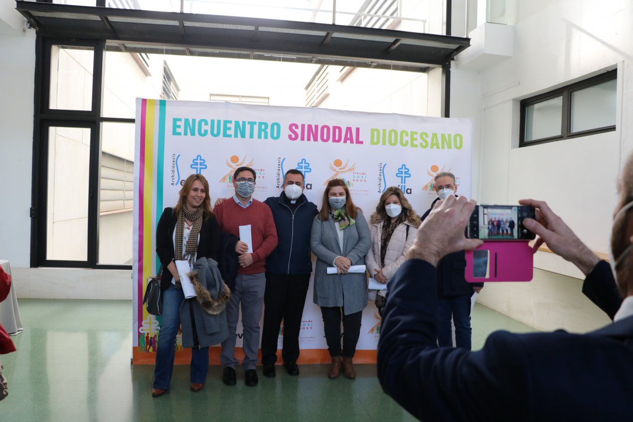 El Encuentro Diocesano del Sínodo se celebró en la Fundación San Pablo Andalucía CEU (Bormujos)