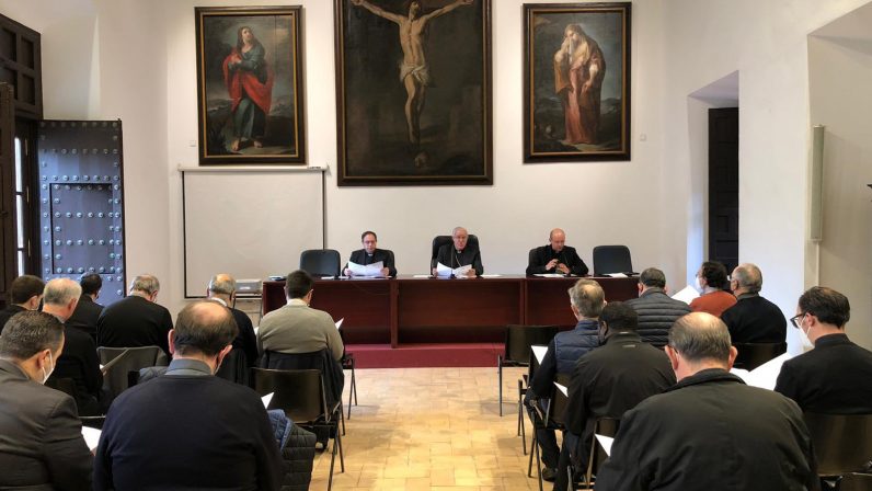 El arzobispo preside una nueva sesión del Consejo de Arciprestes