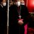 Miles de sevillanos despiden al cardenal Amigo
