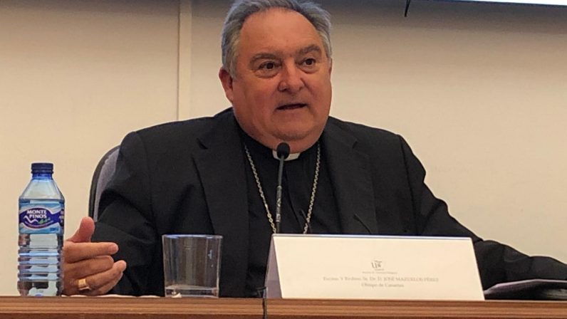Mons. Mazuelos denuncia la imposición de una “cultura de la muerte” en torno a la vida