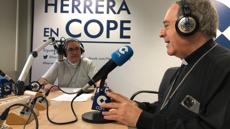 EL ESPEJO | Entrevista a monseñor Juan José Asenjo, arzobispo emérito de Sevilla (20-05-2022)