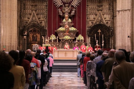 Misa en la Catedral por el XXV aniversario de CEU Andalucía