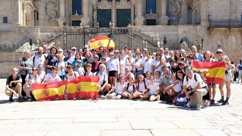 Santiago de Compostela acoge este verano a las peregrinaciones parroquiales de Sevilla