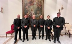 Monseñor Saiz comunica los destinos pastorales a los diáconos recién ordenados