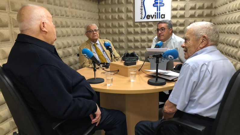 EL ESPEJO | Tertulia sobre el 40 aniversario de la visita de Juan Pablo II a Sevilla (04-11-2022)