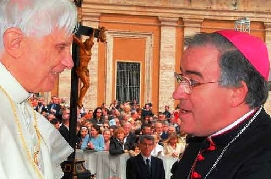 Mons. Saiz: El papa Benedicto XVI “nos ha enseñado a poner a Cristo en el centro de la vida”