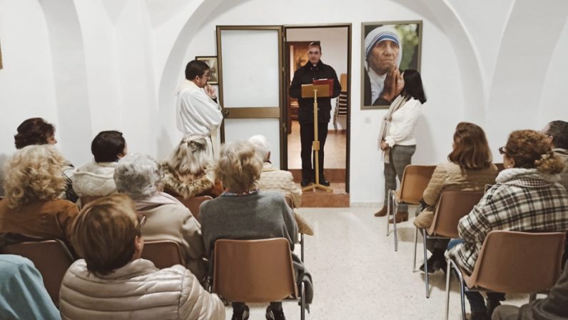 Aznalcóllar estrena nueva sede de Cáritas parroquial