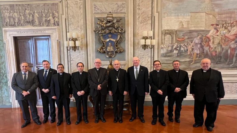 La Archidiócesis lleva al Vaticano la preparación del II Congreso Internacional de Hermandades