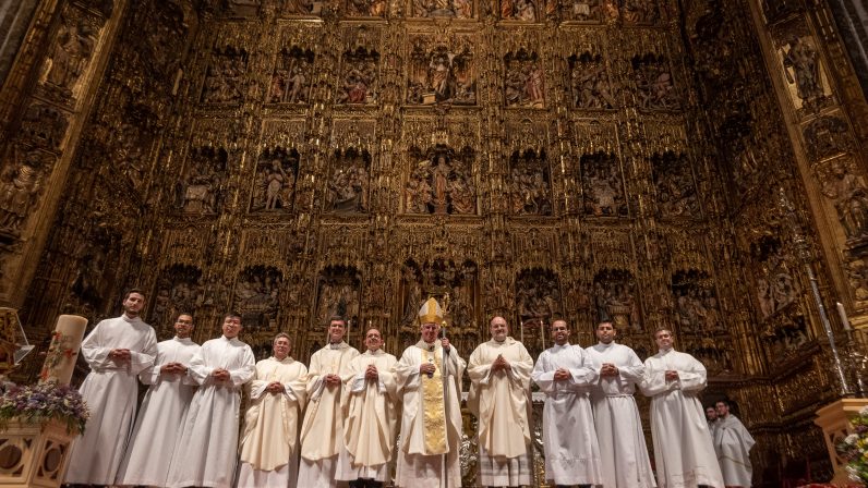 Seis seminaristas admitidos a las Sagradas Órdenes
