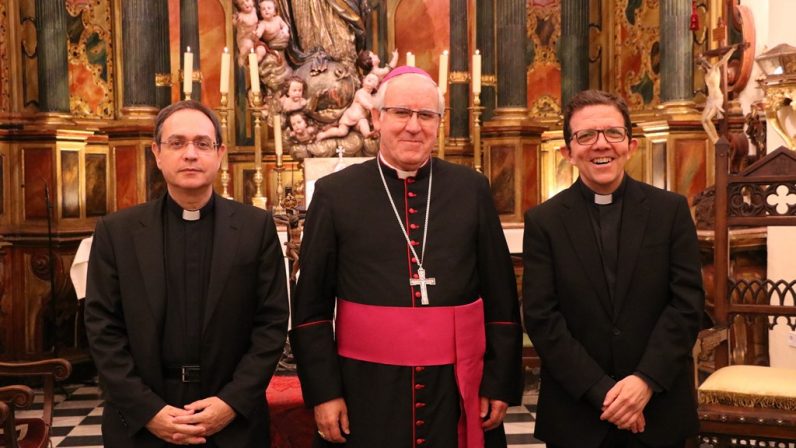 Profesión de fe y juramento de fidelidad de los nuevos obispos auxiliares
