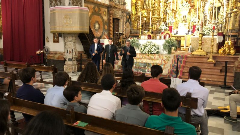 El obispo auxiliar de Lisboa dirige la última preparación para los jóvenes sevillanos que acuden a la JMJ
