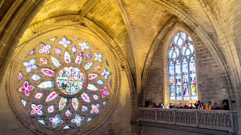 Las visitas a las vidrieras de la Catedral, una gran oferta cultural de luz y fe