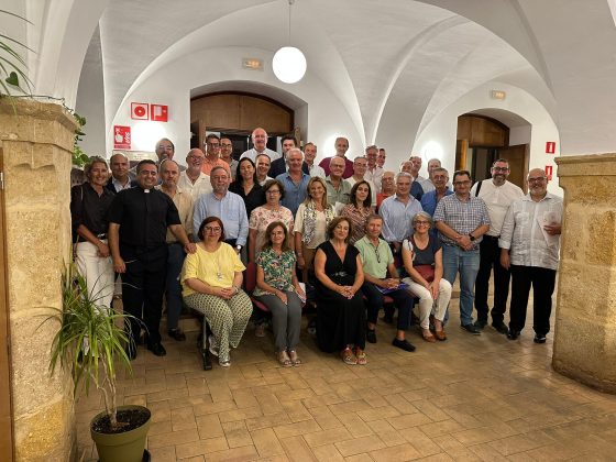 La Archidiócesis de Sevilla envía a la CEE la síntesis final del Sínodo
